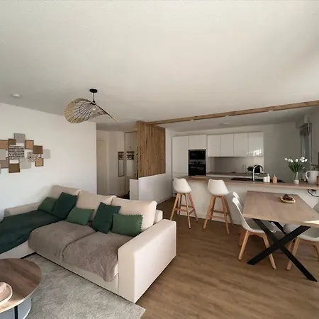 Appt Entier 85m2 Avec 2 Dont 1 Parentale 1 Bureau 1 Canape Lit Piscine Appartamento