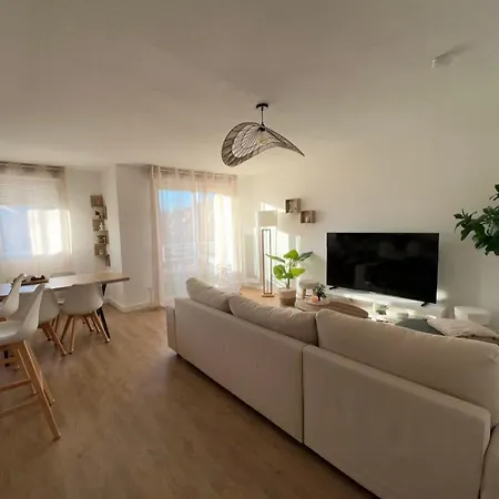 דירה Appt Entier 85m2 Avec 2 Dont 1 Parentale 1 Bureau 1 Canape Lit Piscine